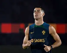 九游娱乐-Doinb焦点对战，C罗与50激战雄鹿分钟，晋级下一阶段胜负难料！