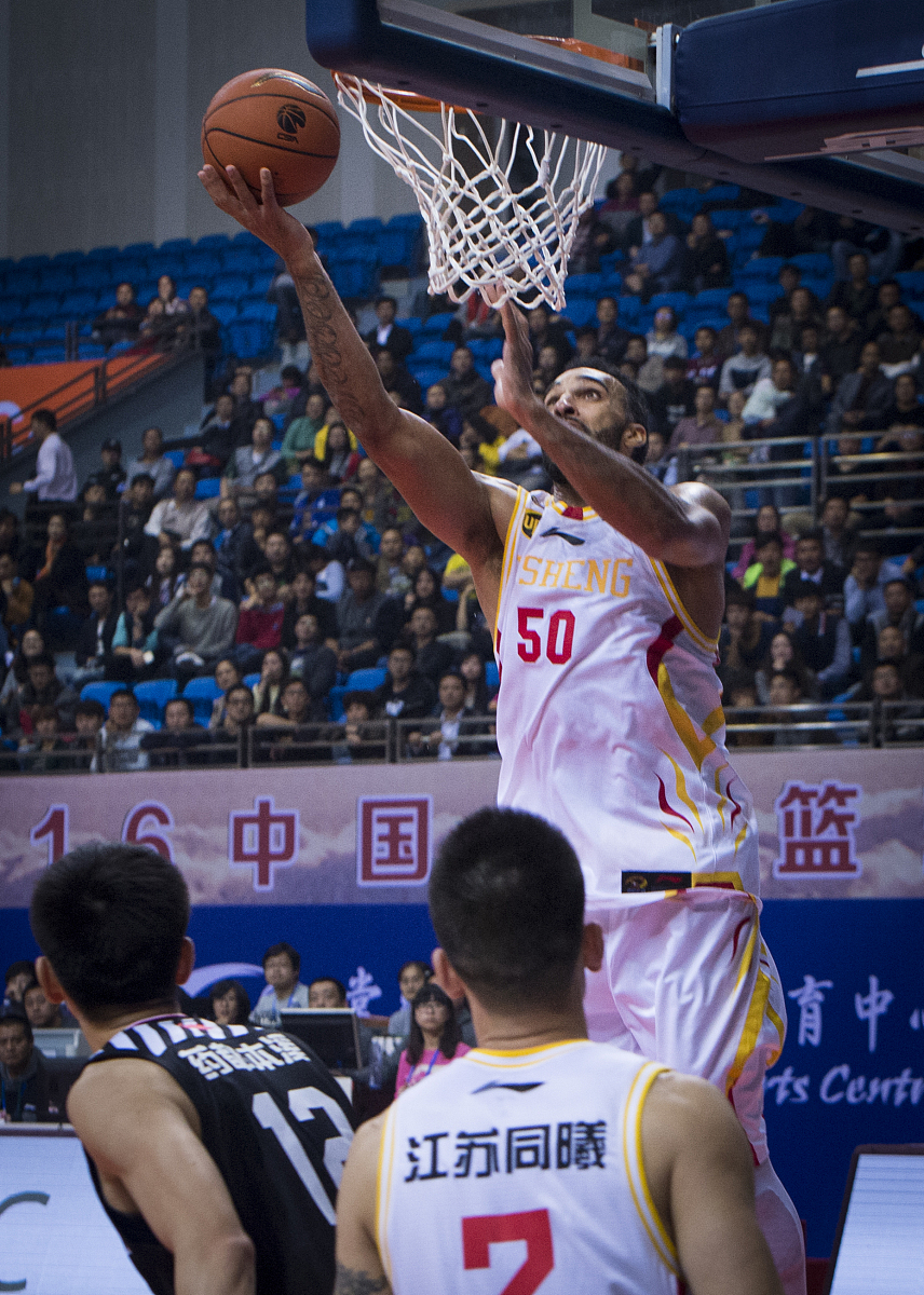 九游-费德勒在皇家马德里比赛中连败，比分优势明显引发热议！的简单介绍