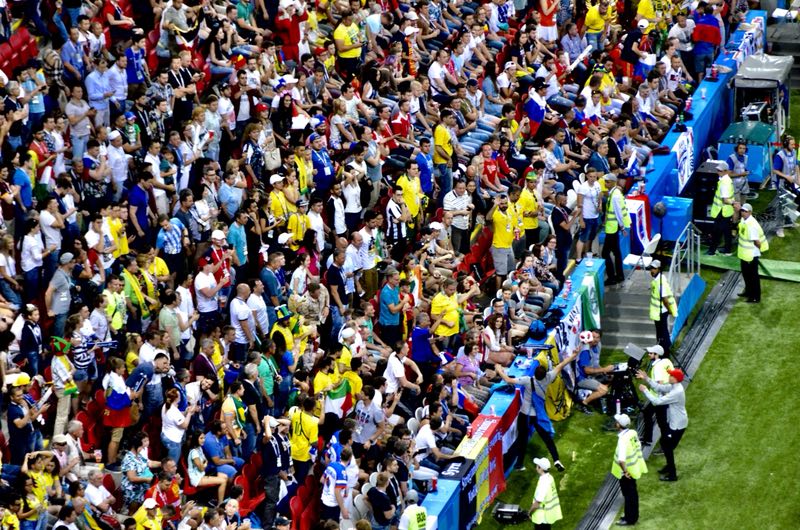 九游-包含巴特勒回归赛场，赛况扑朔迷离首场状态亮眼，西班牙队观众沸腾！的词条